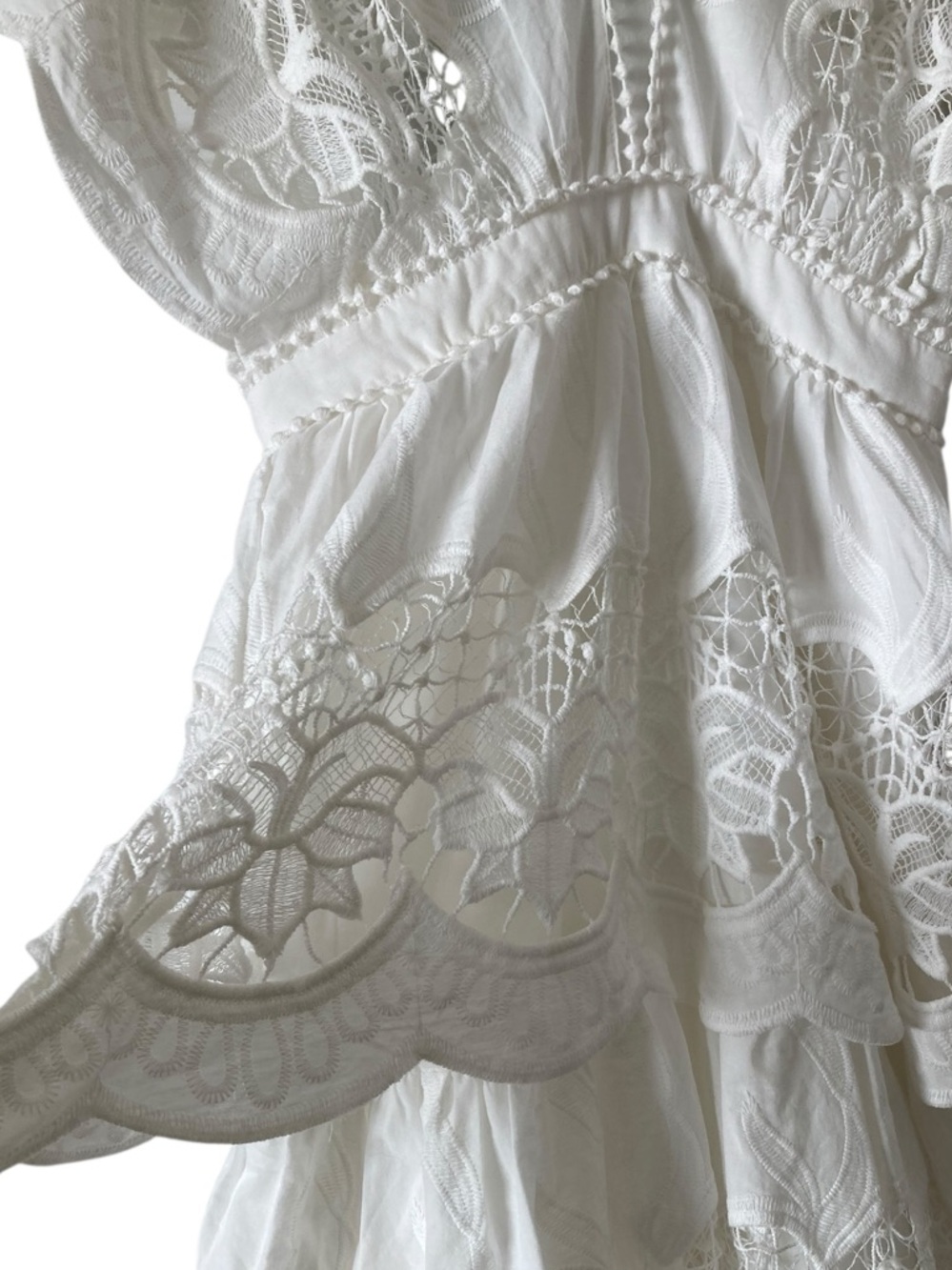 Farm Rio Richelieu embroidered tiered midi lace dress - Picture 5 of 10